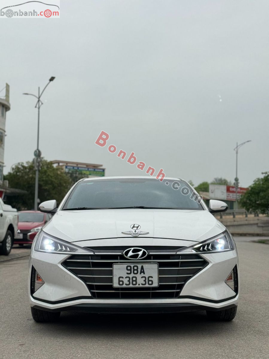 Hyundai Elantra 1.6 AT 2021
