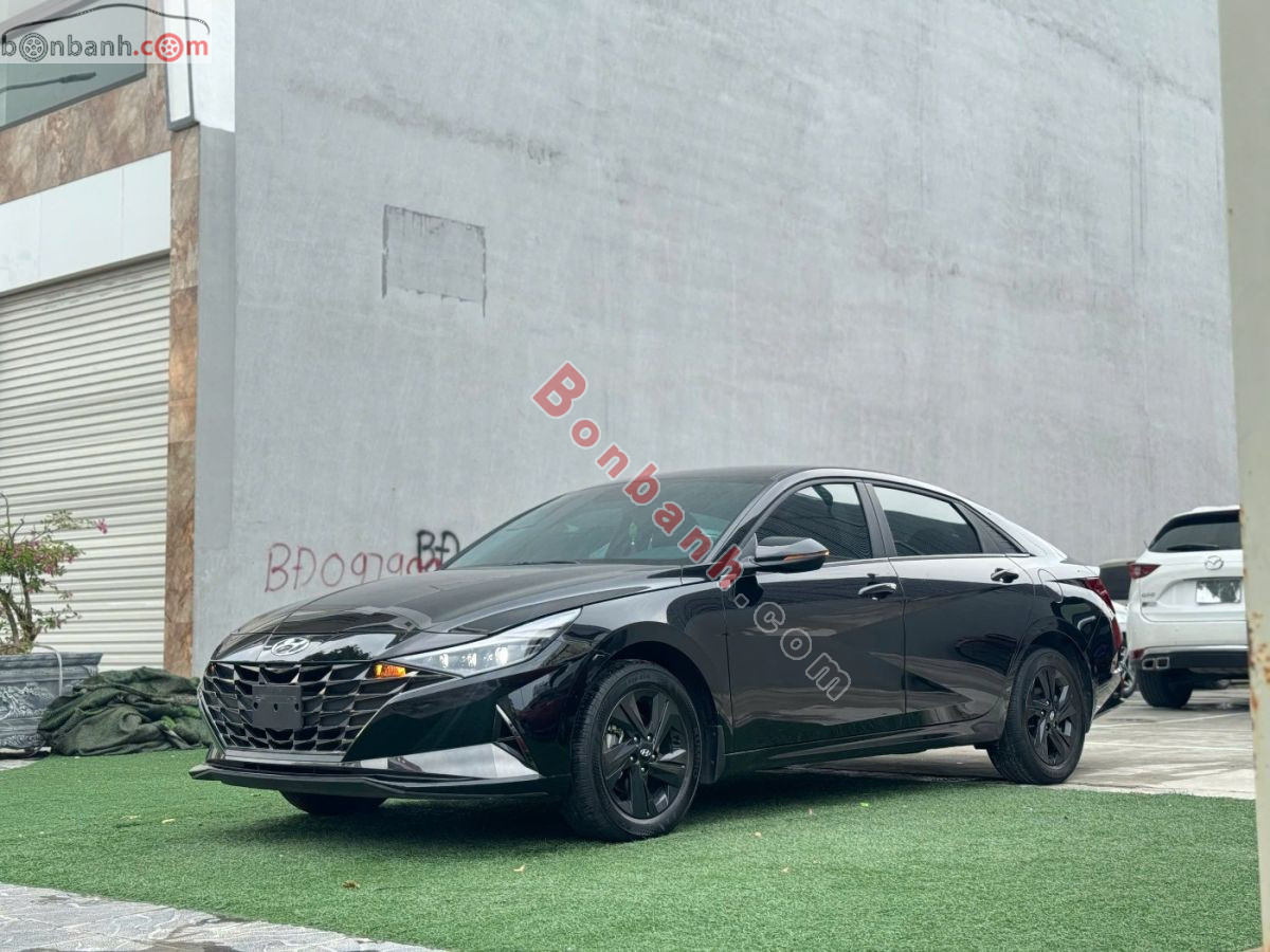 Hyundai Elantra 1.6 AT Đặc biệt 2022