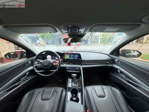 Xe Hyundai Elantra 1.6 AT Đặc biệt 2022