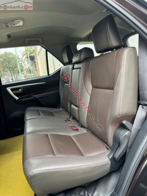 Xe Toyota Fortuner 2.4G 4x2 AT 2019