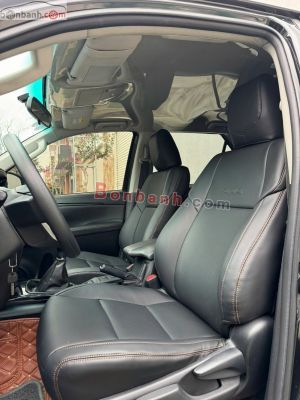 Xe Toyota Fortuner 2.4G 4x2 MT 2019