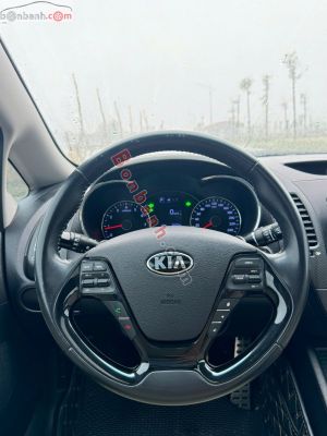 Xe Kia Cerato 1.6 AT 2018