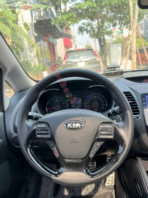 Xe Kia Cerato 1.6 AT 2018
