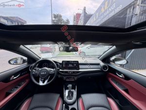 Xe Kia K3 Premium 2.0 AT 2024