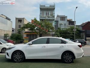 Xe Kia K3 Premium 2.0 AT 2024